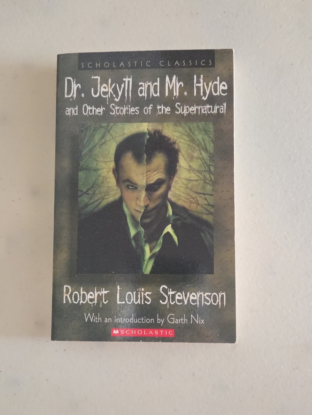 Scholastic Classics - Dark Green and Beige Jekyll & Hyde Back Cover